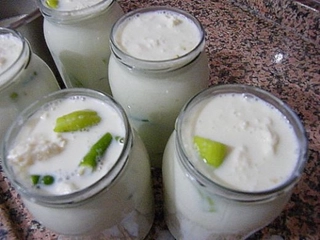 Sütlü Biber Turşusu Tarifi ve Malzemeleri